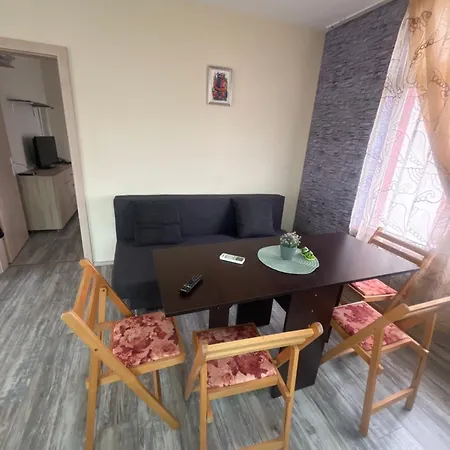 двустаен с басейн глобал *