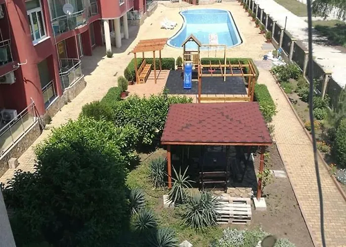 двустаен с басейн глобал Appartamento